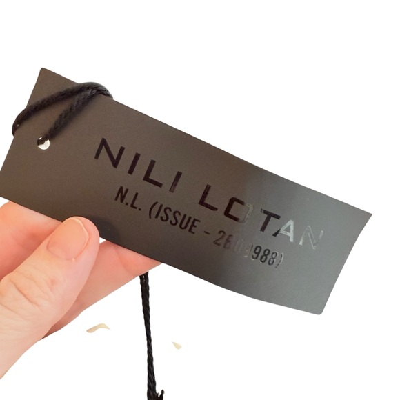 Nili Lotan Beige Pleated Cap Sleeve Normandy Blouse size M NWT - Picture 8 of 9